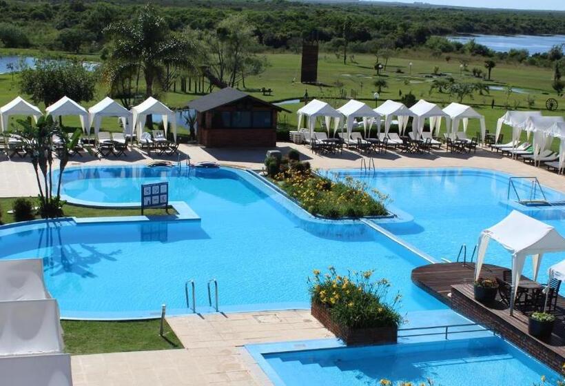 سوئیت با تخت بزرگ, Arapey Thermal All Inclusive Resort & Spa