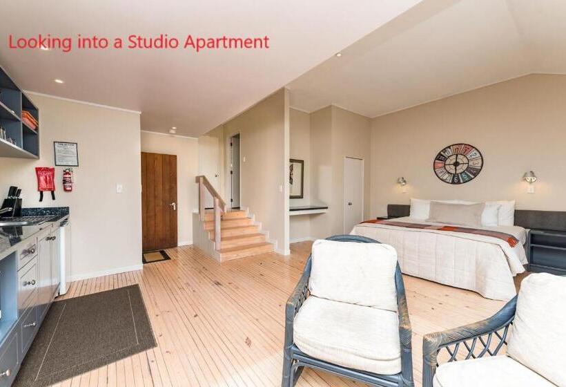 استودیوی استاندارد, Bay Of Islands Holiday Apartments
