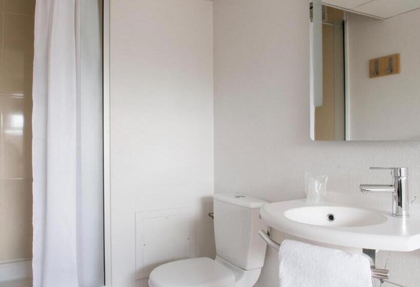 اتاق استاندارد, B&b Hotel Saint Quentin