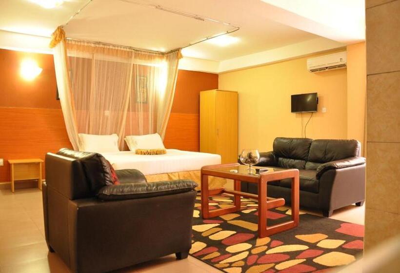 استودیوی سوپریور, Eureka Place Hotel Kampala