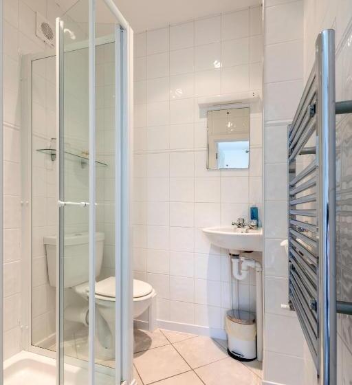 اتاق استاندارد, Home Farm Boreham