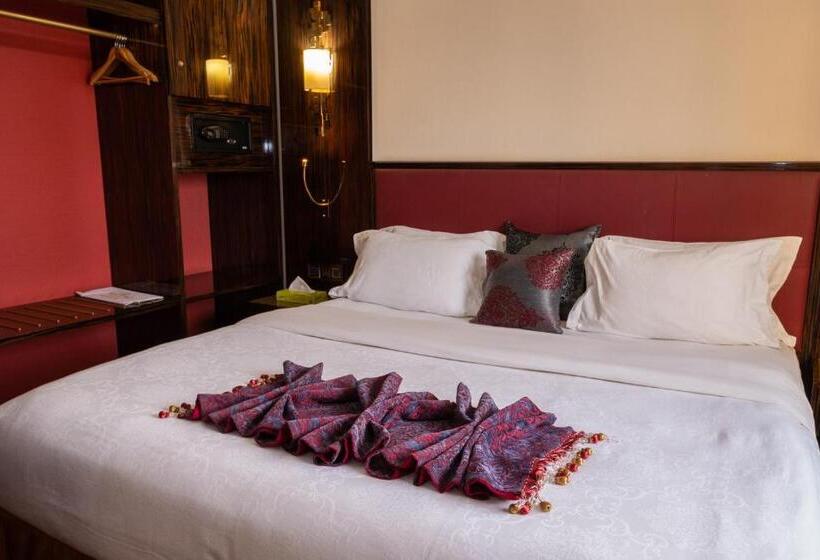 مجموعه ویستا شهر, Hôtel Fleur De Lys Plateau
