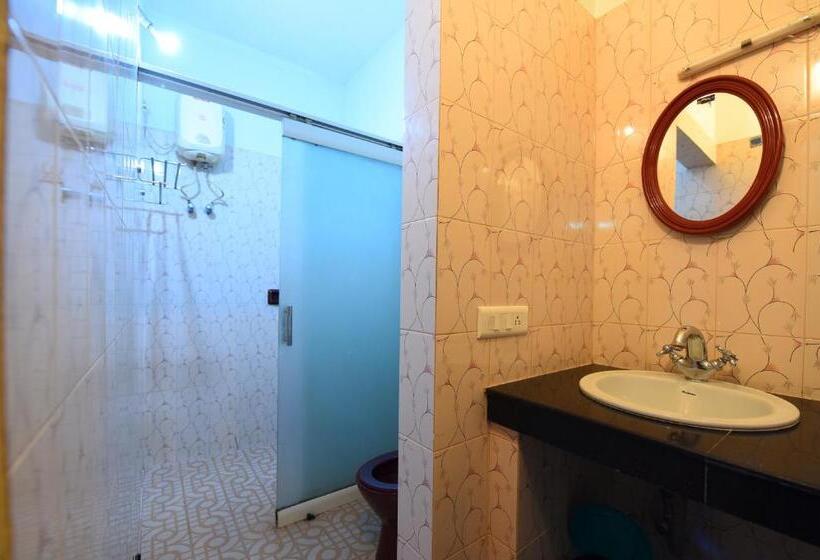 اتاق استاندارد با چشم‌انداز استخر, Ideal Ayurvedic Resort Kovalam