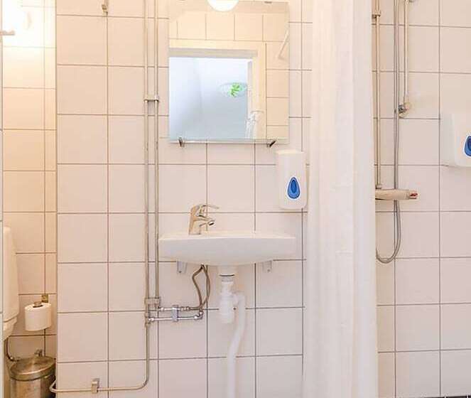 اتاق عادی, Slite Badhotell