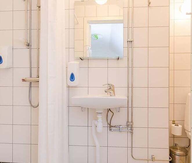اتاق استاندارد, Slite Badhotell