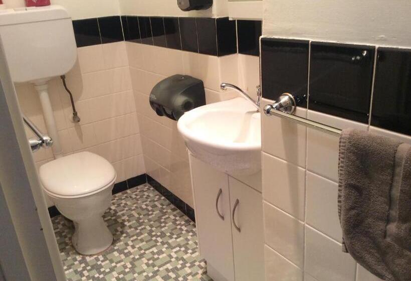 اتاق استاندارد, New Whyalla