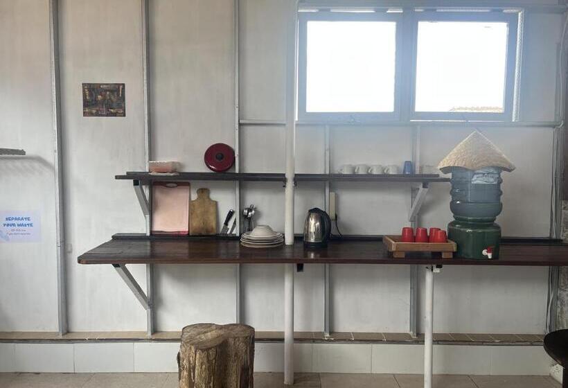اتاق استاندارد یک تخته با سرویس بهداشتی مشترک, Seabreeze Hostel Bali