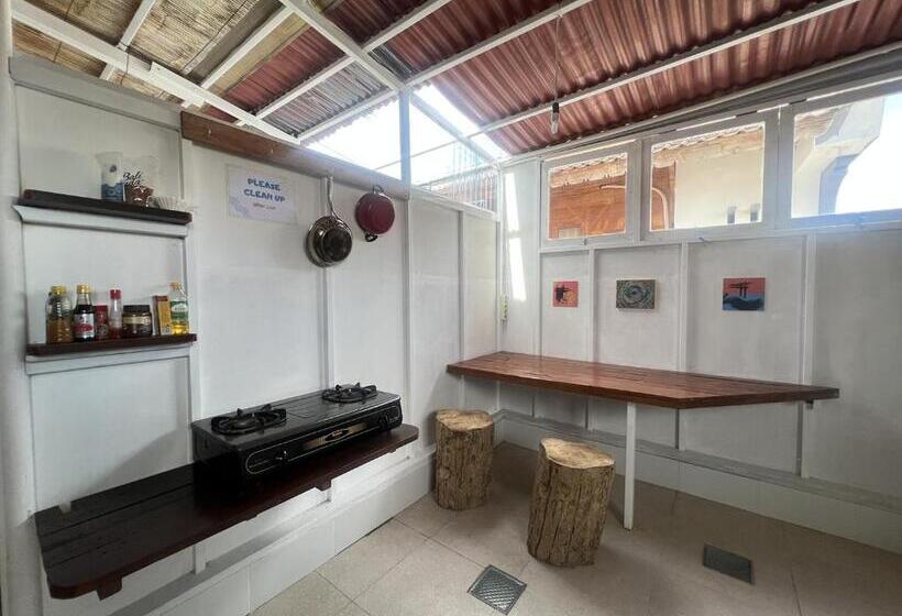 اتاق لوکس خانوادگی, Seabreeze Hostel Bali