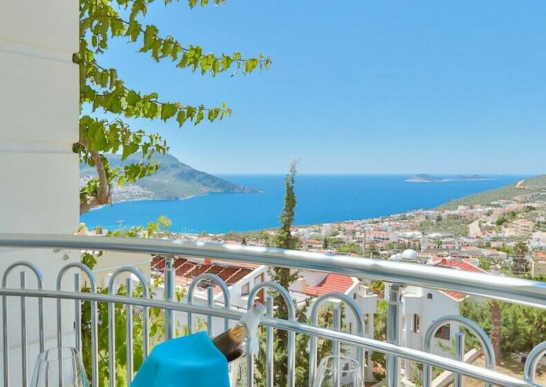 اتاق لوکس با چشم‌انداز دریا, Samira Resort Hotel Aparts & Villas