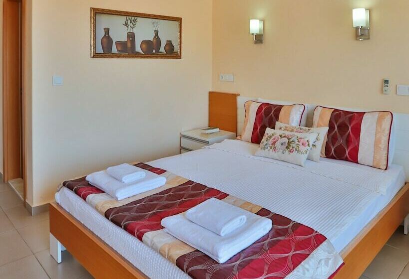 اتاق لوکس با چشم‌انداز دریا, Samira Resort Hotel Aparts & Villas