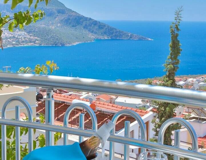 اتاق لوکس با چشم‌انداز دریا, Samira Resort Hotel Aparts & Villas