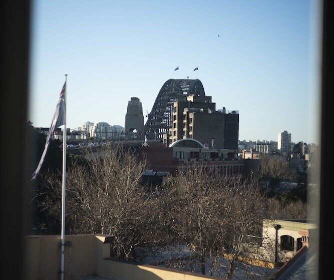 اتاق استاندارد با تخت دو نفره بزرگ, Yha Sydney Harbour