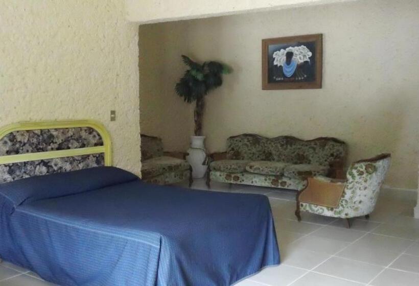 اتاق استاندارد با 2 تخت دوبل, Villa Monarca Inn