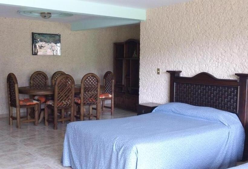 اتاق استاندارد با 2 تخت دوبل, Villa Monarca Inn