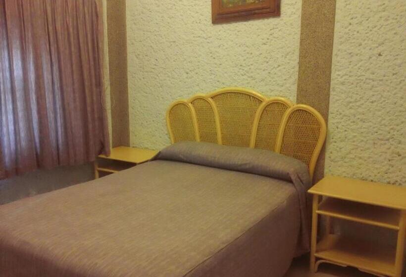 ویلای 2 خوابه, Villa Monarca Inn