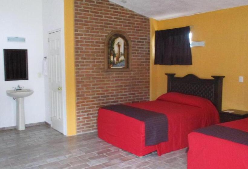 اتاق استاندارد با 2 تخت دوبل, Villa Monarca Inn