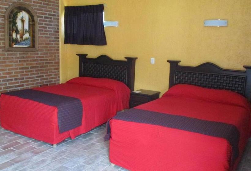 اتاق استاندارد با 2 تخت دوبل, Villa Monarca Inn