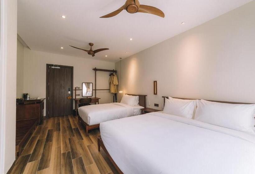 اتاق لوکس سه تخته, Zen Valley Dalat Resort
