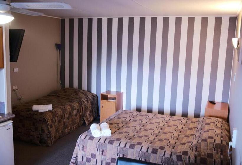 استودیوی استاندارد, Kiwi Studios Motel