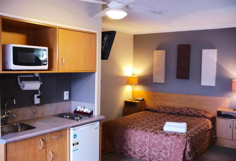 استودیوی استاندارد, Kiwi Studios Motel