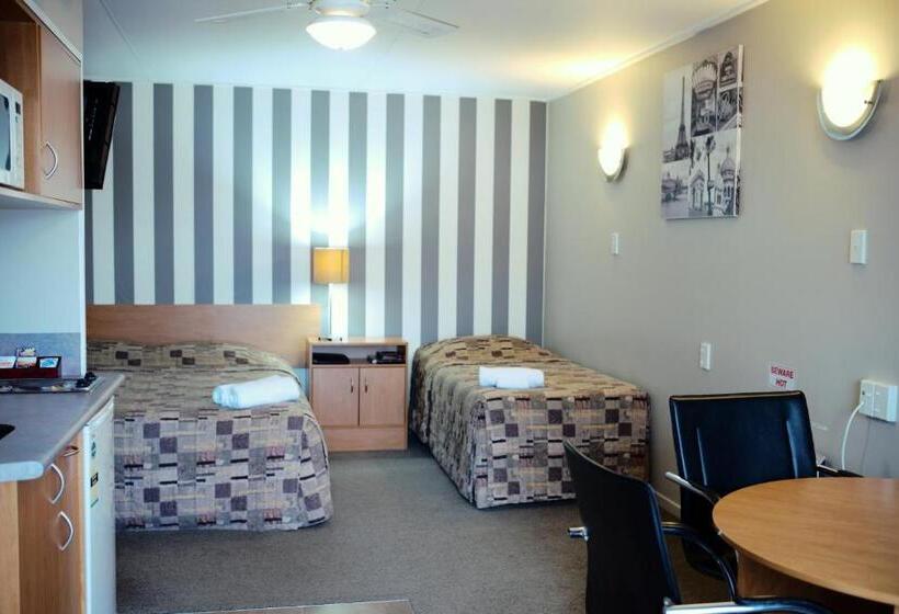 استودیوی استاندارد, Kiwi Studios Motel
