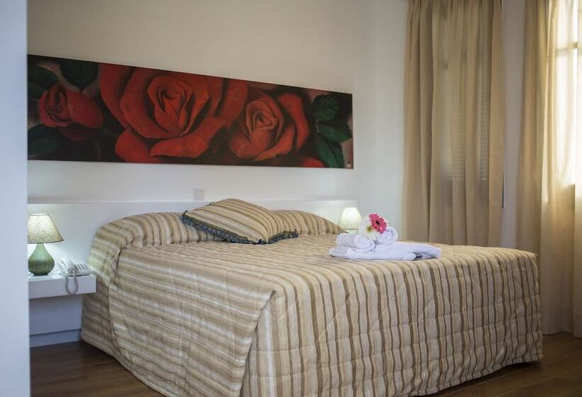 استودیوی لوکس, Operetta House