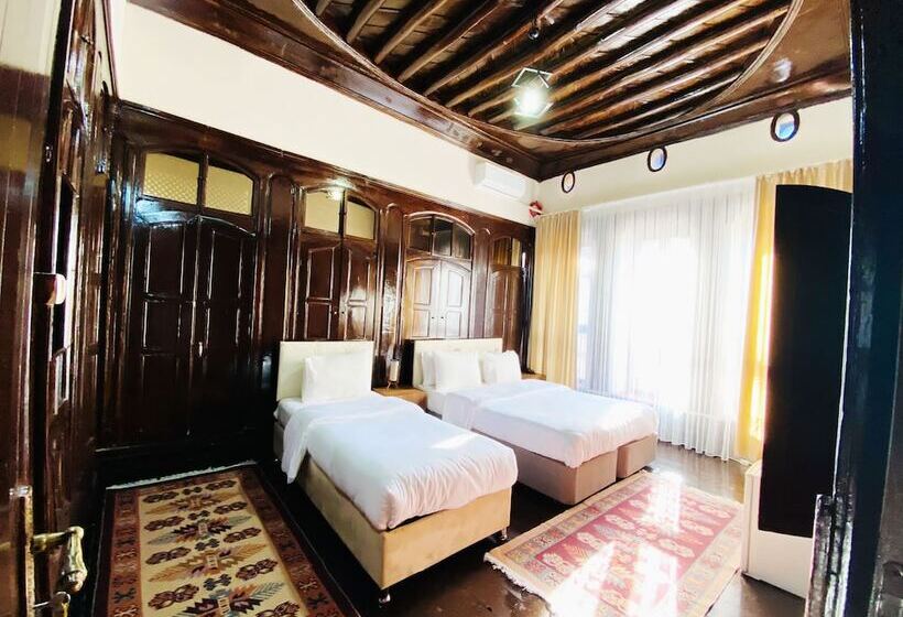 اتاق استاندارد سه نفره, Dostlar Konagi Butik Otel