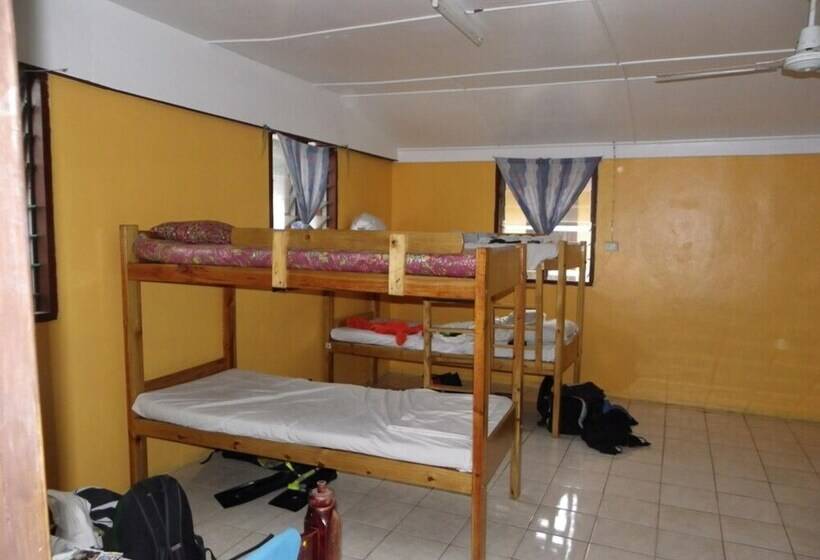 تختخواب در اتاق مشترک, Ratu Kini Backpackers & Dive Resort