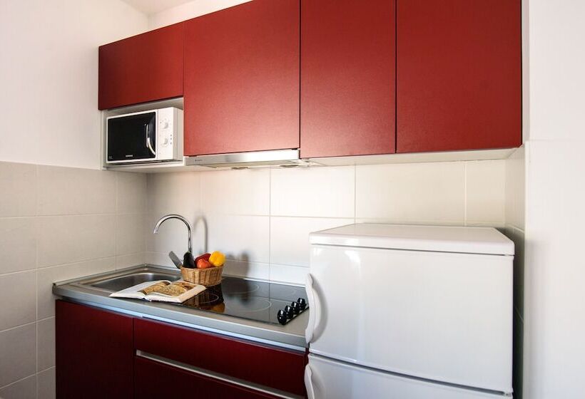 سوییت لوکس, California Apartments
