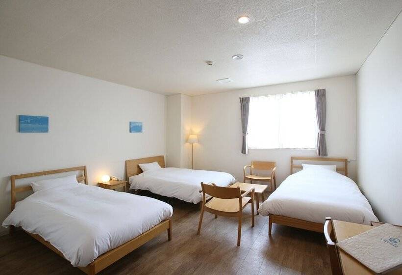 اتاق استاندارد سه نفره, Ishigakijima Hotel Cucule