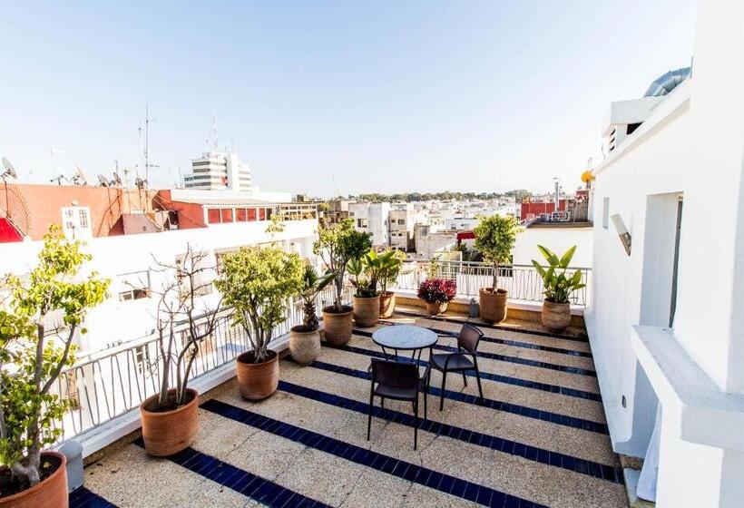 سوئیت با بالکن, Le Pietri Urban
