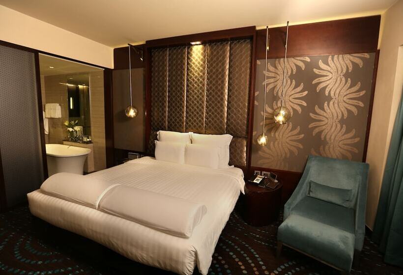 Deluxe Room, Pullman New Delhi Aerocity  International Airport