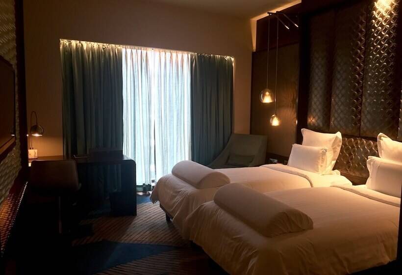 Номер Deluxe, Pullman New Delhi Aerocity An Accor Hotels Brand