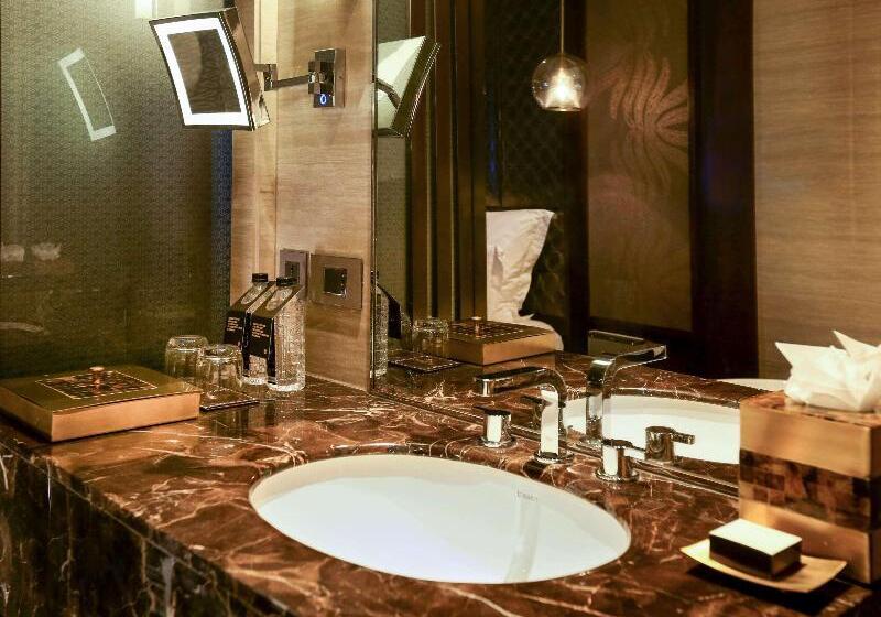 Номер Deluxe, Pullman New Delhi Aerocity An Accor Hotels Brand