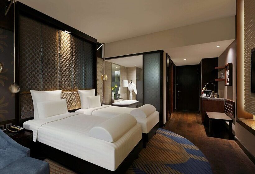 Номер Deluxe, Pullman New Delhi Aerocity An Accor Hotels Brand