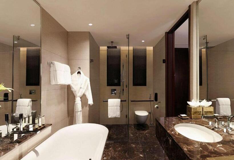 Номер Deluxe, Pullman New Delhi Aerocity An Accor Hotels Brand
