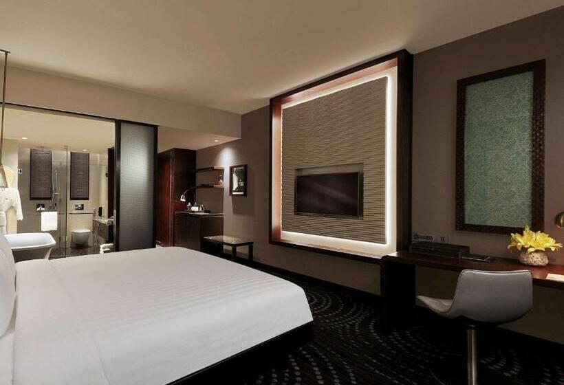 Номер Deluxe Кровать Кинг, Pullman New Delhi Aerocity An Accor Hotels Brand