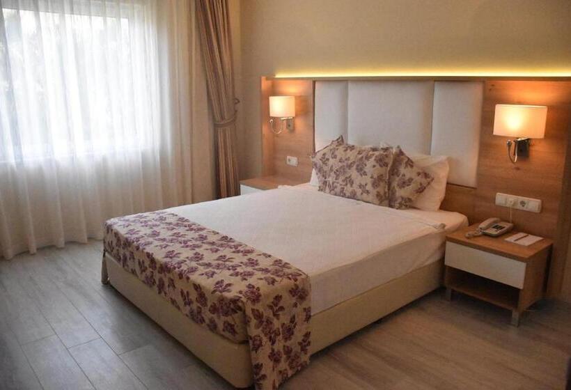 اتاق خانوادگی, Royal Garden Beach Hotel   All Inclusive