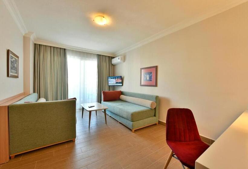 اتاق خانوادگی, Royal Garden Beach Hotel   All Inclusive
