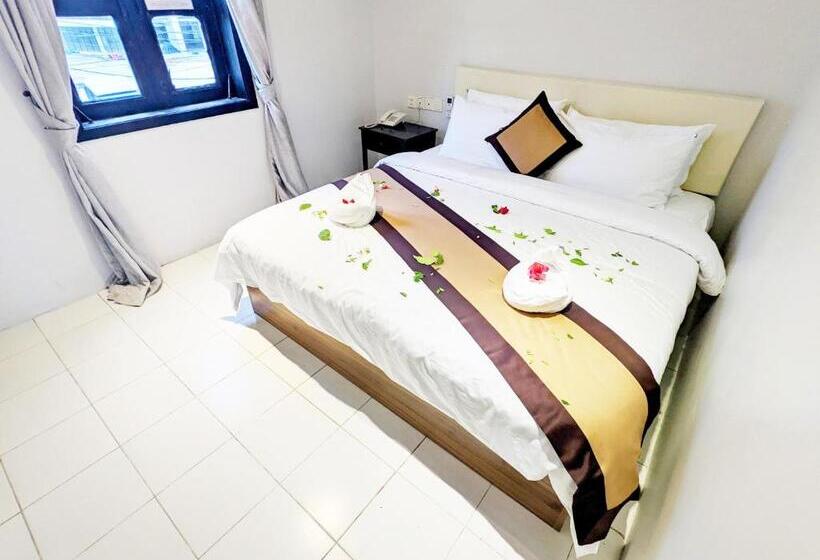 سوییت خانوادگی, Mary Beach Hotel & Resort
