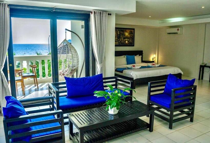 سوئیت با بالکن, Mary Beach Hotel & Resort