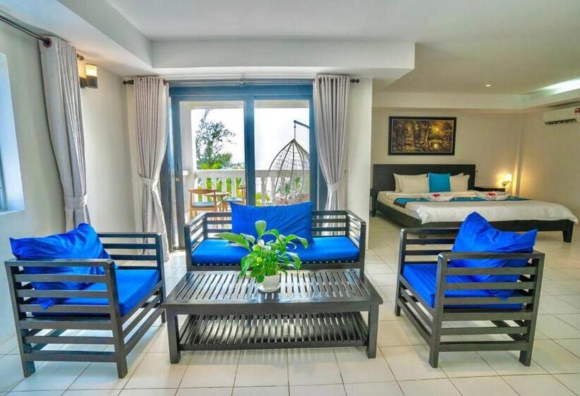 سوئیت با بالکن, Mary Beach Hotel & Resort