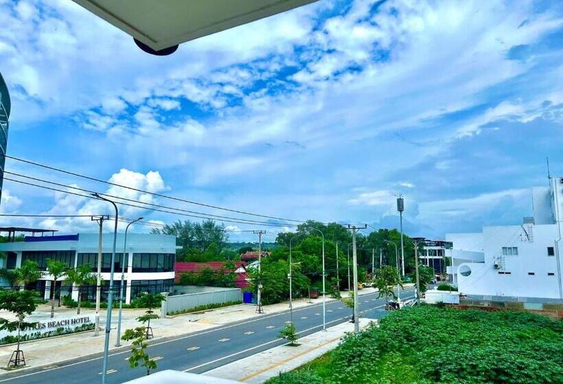 اتاق خانوادگی با چشم‌انداز کوه, Mary Beach Hotel & Resort