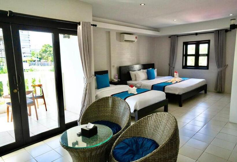 اتاق خانوادگی با چشم‌انداز کوه, Mary Beach Hotel & Resort