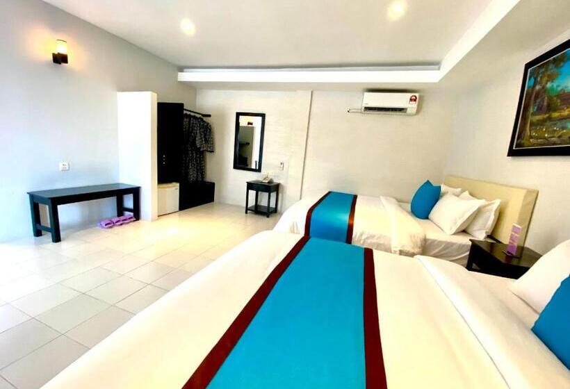 اتاق خانوادگی با چشم‌انداز دریا, Mary Beach Hotel & Resort