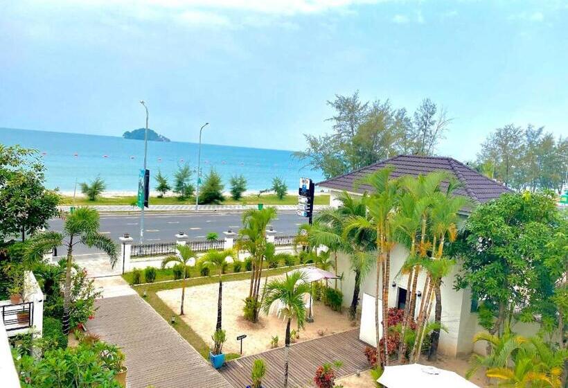 اتاق خانوادگی با چشم‌انداز دریا, Mary Beach Hotel & Resort