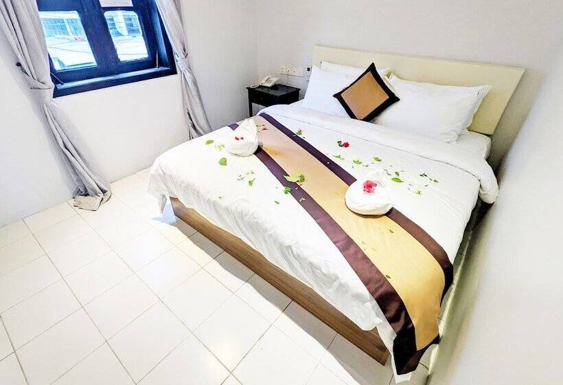 سوییت خانوادگی, Mary Beach Hotel & Resort