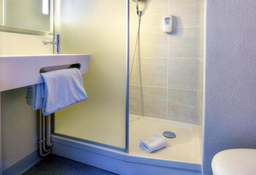 اتاق استاندارد سه نفره, B&b Hotel Marseille Prado Vélodrome