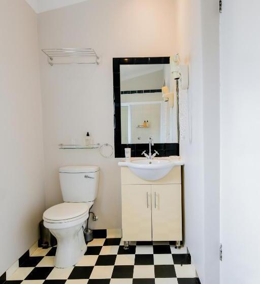 استودیوی استاندارد, Eendracht Apartments