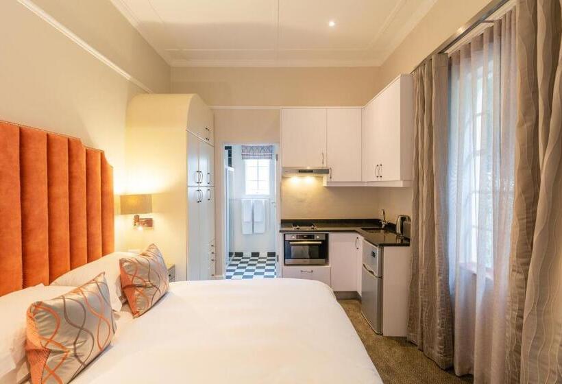 استودیوی استاندارد, Eendracht Apartments